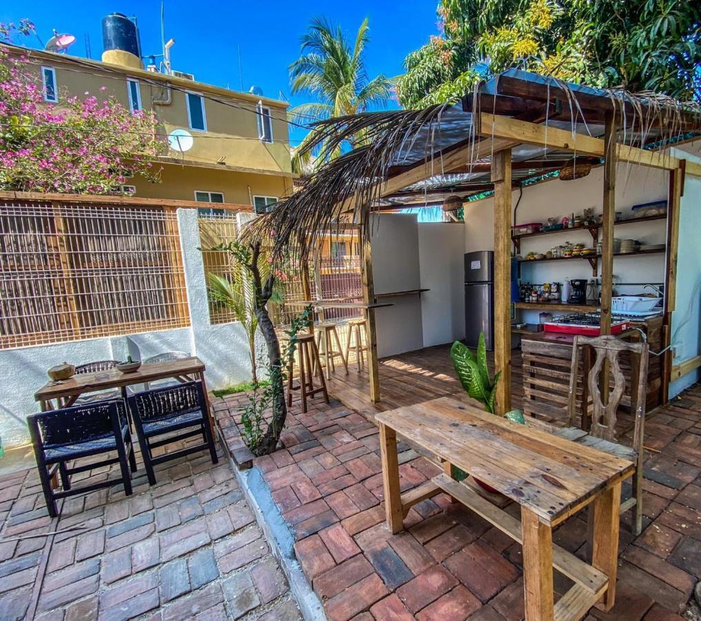 Shaka House Otel Puerto Escondido  Dış mekan fotoğraf